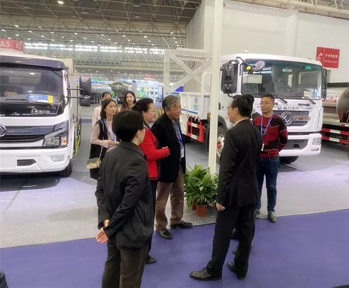 程力汽车集团科技创新产品亮相武汉商用车展览会受追捧