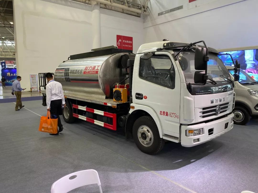 程力汽车集团科技创新产品亮相武汉商用车展览会受追捧