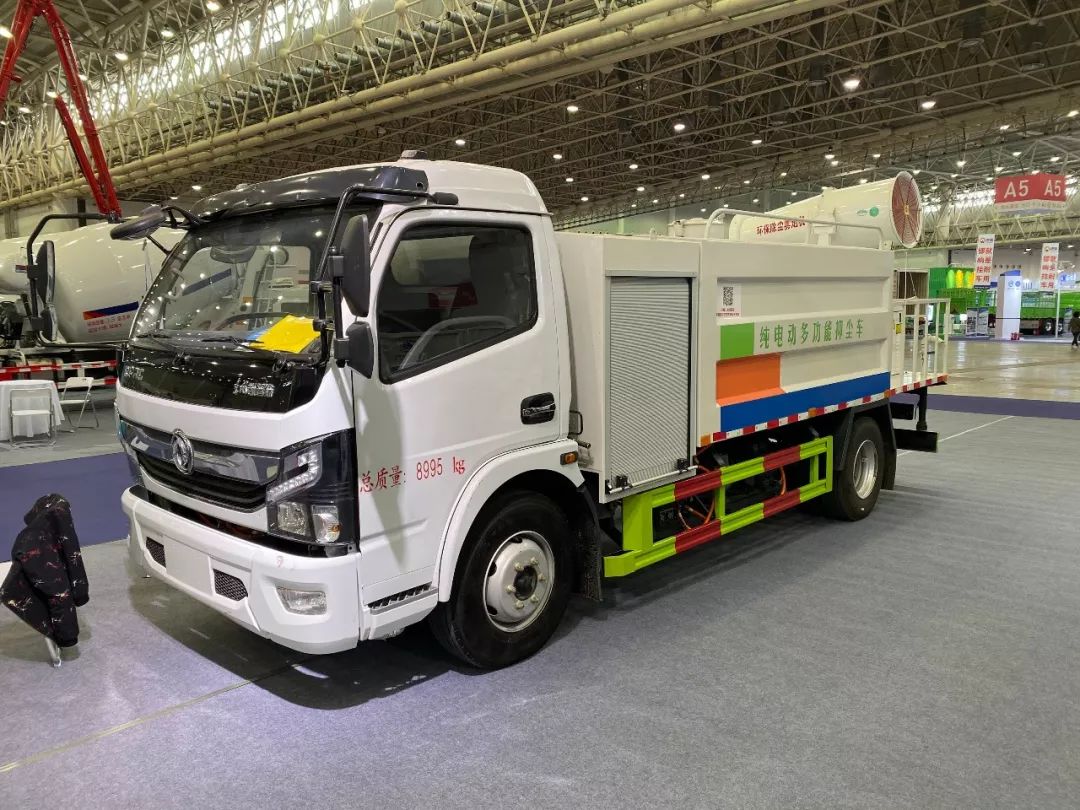 程力汽车集团科技创新产品亮相武汉商用车展览会受追捧