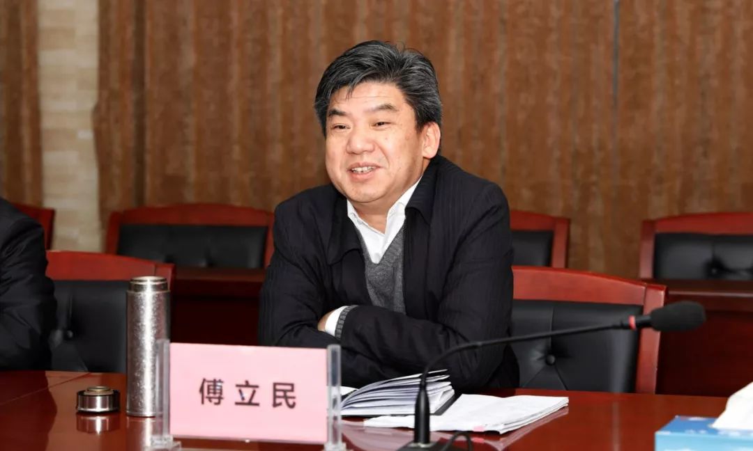 湖北省国资**党****、主任傅立民带领工商联民企重点扶持联络组赴程力汽车集团视察指导工作