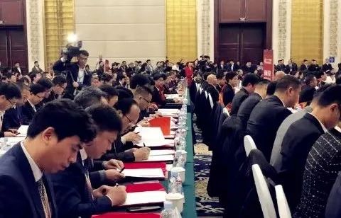 程力汽车集团总经理程阿罗荣膺2019年全球楚商大会杰出企业家荣誉称号