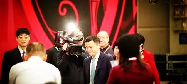 程力汽车集团总经理程阿罗荣膺2019年全球楚商大会杰出企业家荣誉称号