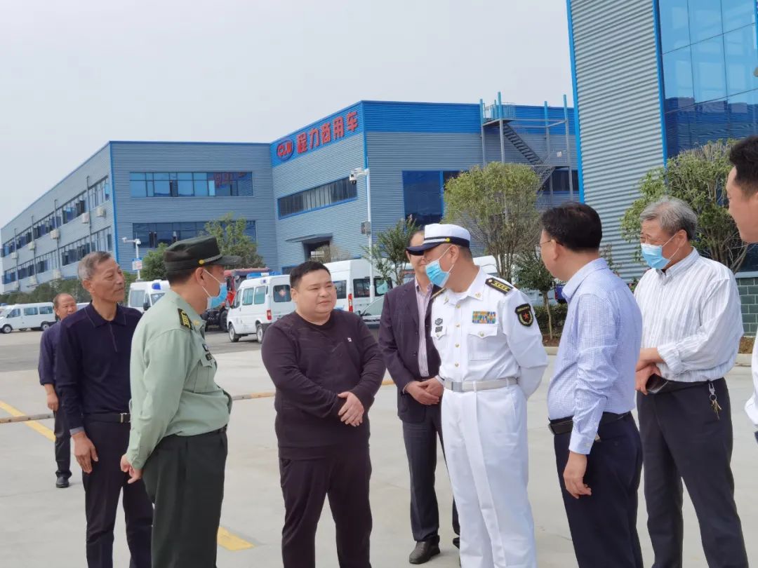 随州市、区四大分管领导及市直机关负责人组织大型观摩团视察程力汽车集团