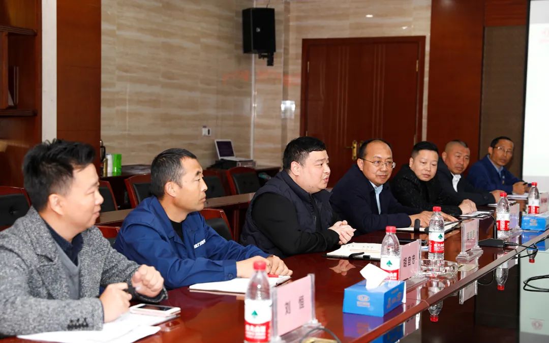 东风汽车股份有限公司总经理李 智一行莅临程力集团强化 略合作，积研发环卫专用底盘及拓展东风随车吊和冷藏车产品体系