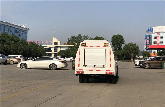 程力与广州排水公司达成新型清淤车清洗车 略合作项目，助力粤港澳大湾区环境建设