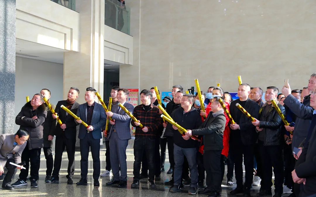 程力汽车集团专汽产值提前6天顺利完成75亿冲刺目标