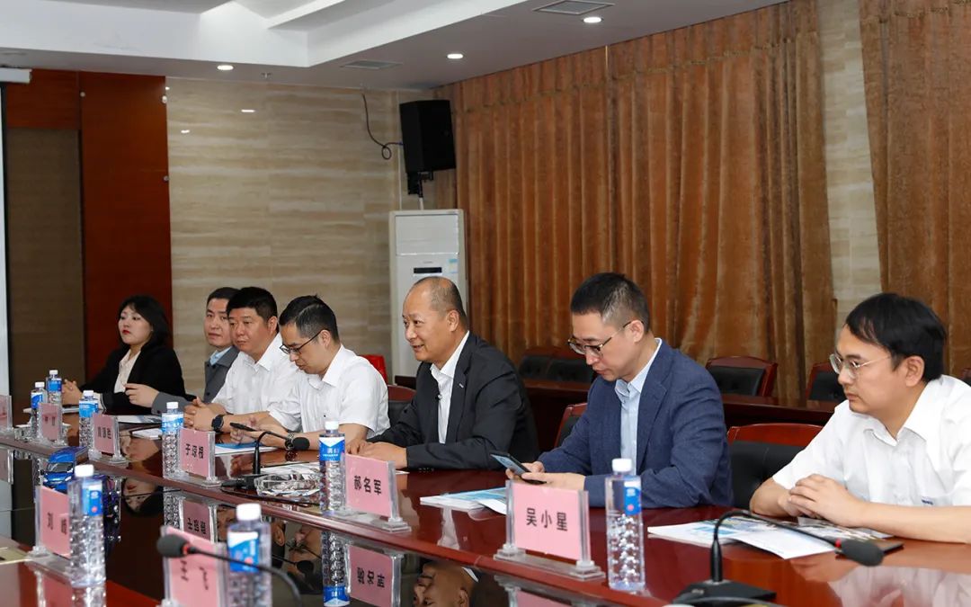 程力汽车集团与南京依维柯汽车有限公司达成 略合作伙伴关系协议