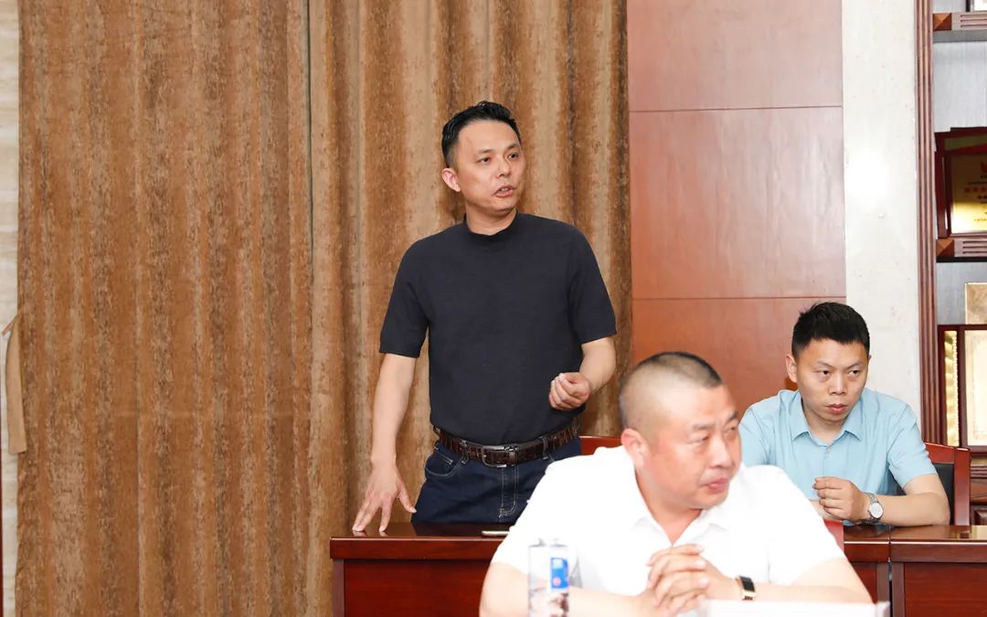 程力汽车集团与南京依维柯汽车有限公司达成 略合作伙伴关系协议