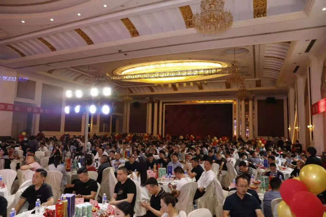 程力汽车集团&东风商用车新产品发布会签约成交6510辆专汽底盘